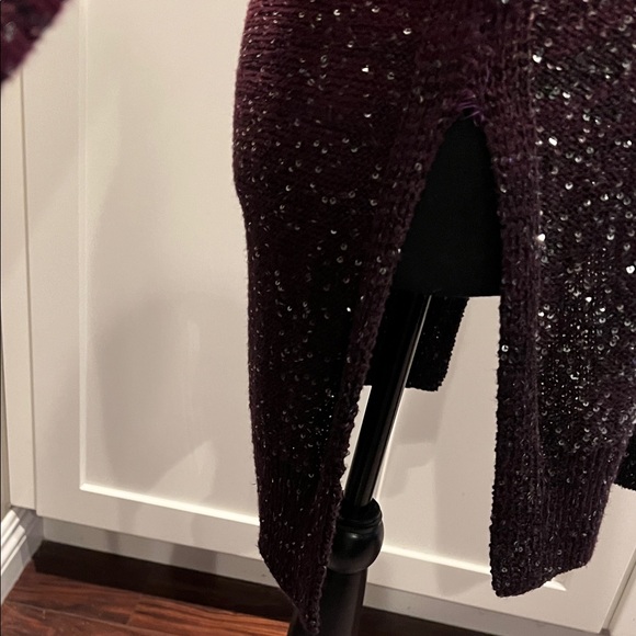 XOXO Burgundy Sparkle Long Sleeve Top - Picture 6 of 8